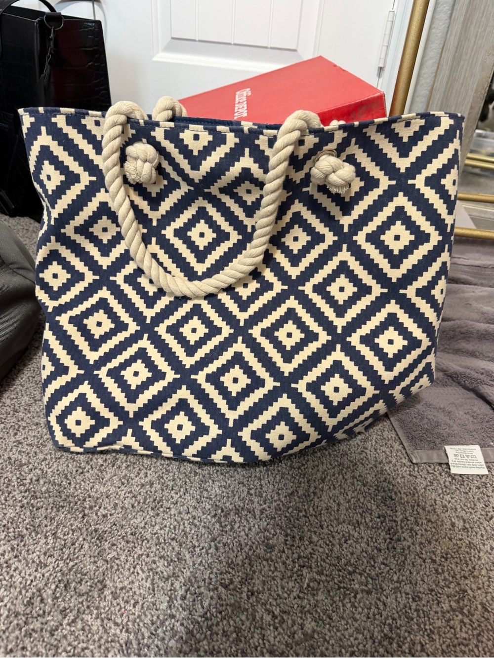 Navy & Cream Diamond-Pattern Rope-Handle Tote - Picture 4 of 4